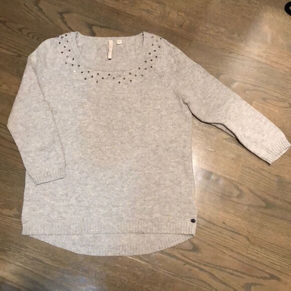 Guess sweater with rhinestones - Picture 3 of 4